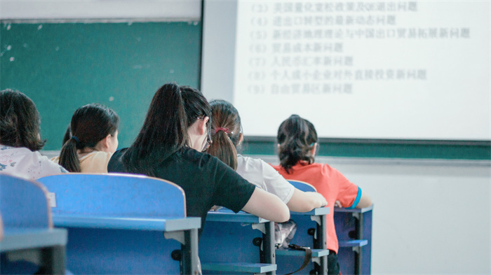 泉州孩子進入初中學(xué)習(xí)不好?