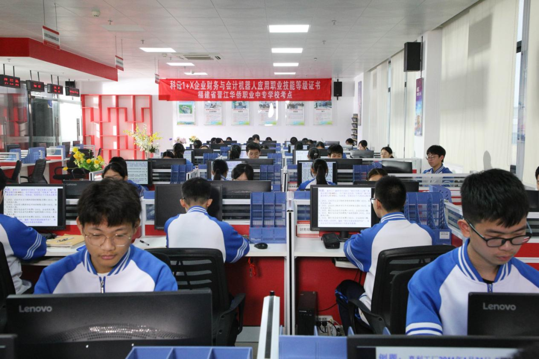 <a href=http://www.tzshuifang.com/school-399/ target=_blank class=infotextkey>�x���A�S�I(y��)�Ќ��W(xu��)У</a>2026�ꡰ3+2�������Ƹ����I(y��)��B