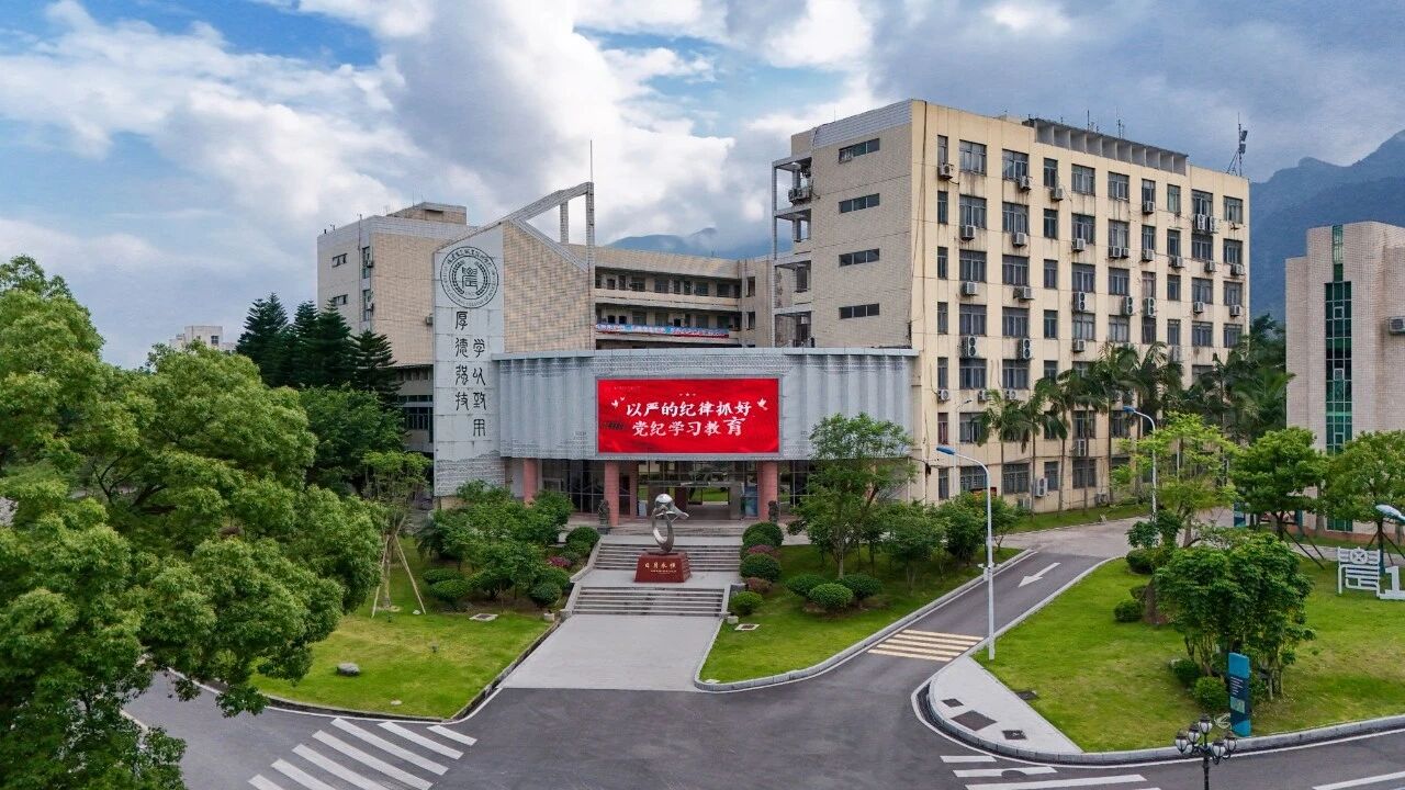 <a href=http://www.tzshuifang.com/school-377/ target=_blank class=infotextkey>�������Q(m��o)�W(xu��)У</a>2026�������ƴ󌣌��I(y��)��Bϵ�ж�
