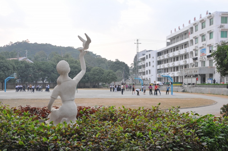 ����ʡ����ؔ�Q(m��o)�W(xu��)У����