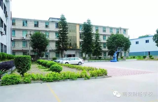 �ϰ������ǹ��Q(m��o)�I(y��)���g(sh��)�W(xu��)У����