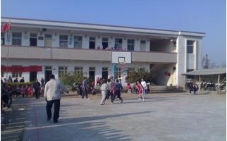 �������t�������W(xu��)У��(ji��n)��