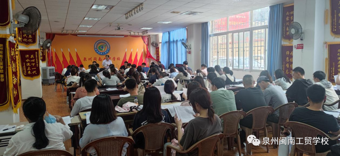 <a href=http://www.tzshuifang.com/school-449/ target=_blank class=infotextkey>Ȫ���}�Ϲ��Q(m��o)�W(xu��)У</a>