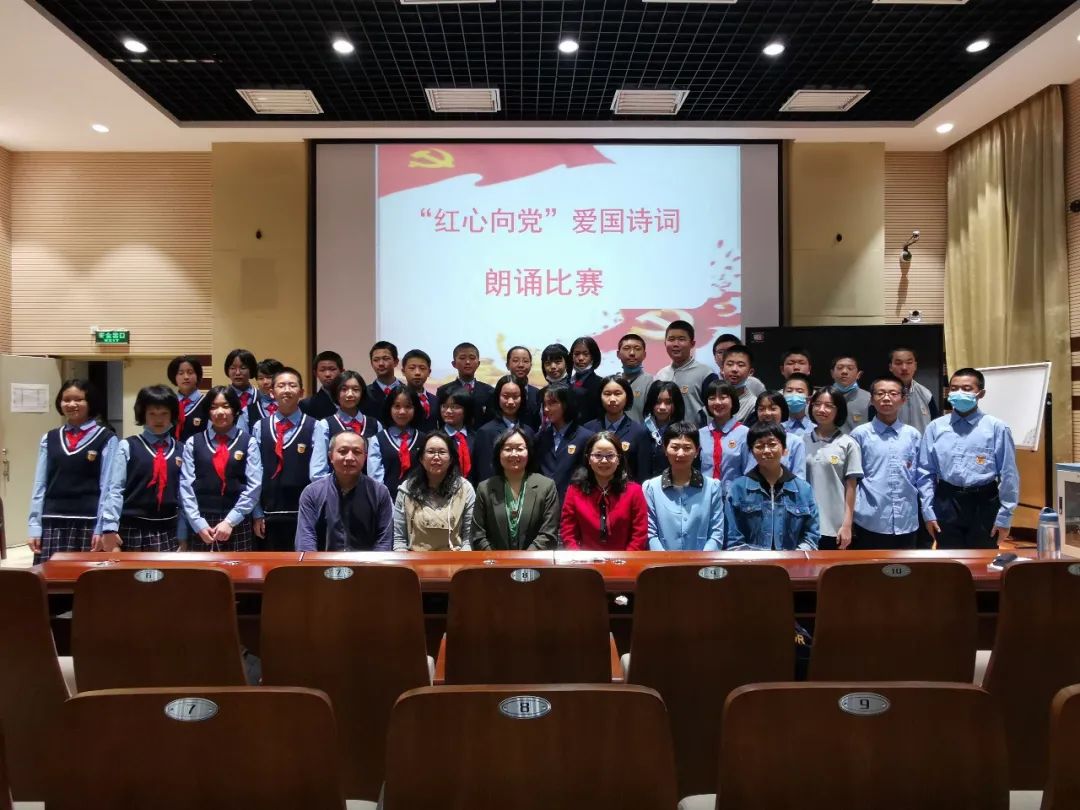 ���������v���r(sh��)������t�����h���B��W(xu��)���ƵZǰ�� ����ӛ�B�T����Z�W(xu��)У��һ�꼉�ۇ�Ԋ�~���b��ِ