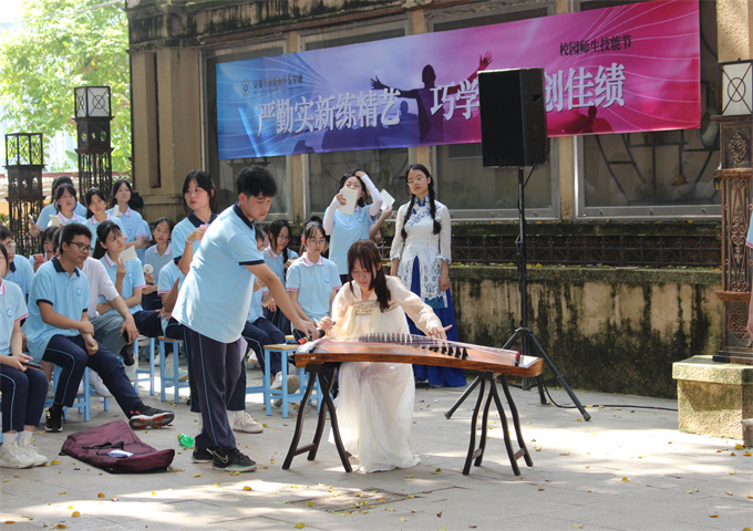 <a href=http://www.tzshuifang.com/school-425/ target=_blank class=infotextkey>��Ϫ�A�S�I(y��)�Ќ��W(xu��)У</a>У�@���b��ۇ�(gu��)��������_(t��i)��(j��ng)��չ�ഺ�L(f��ng)��