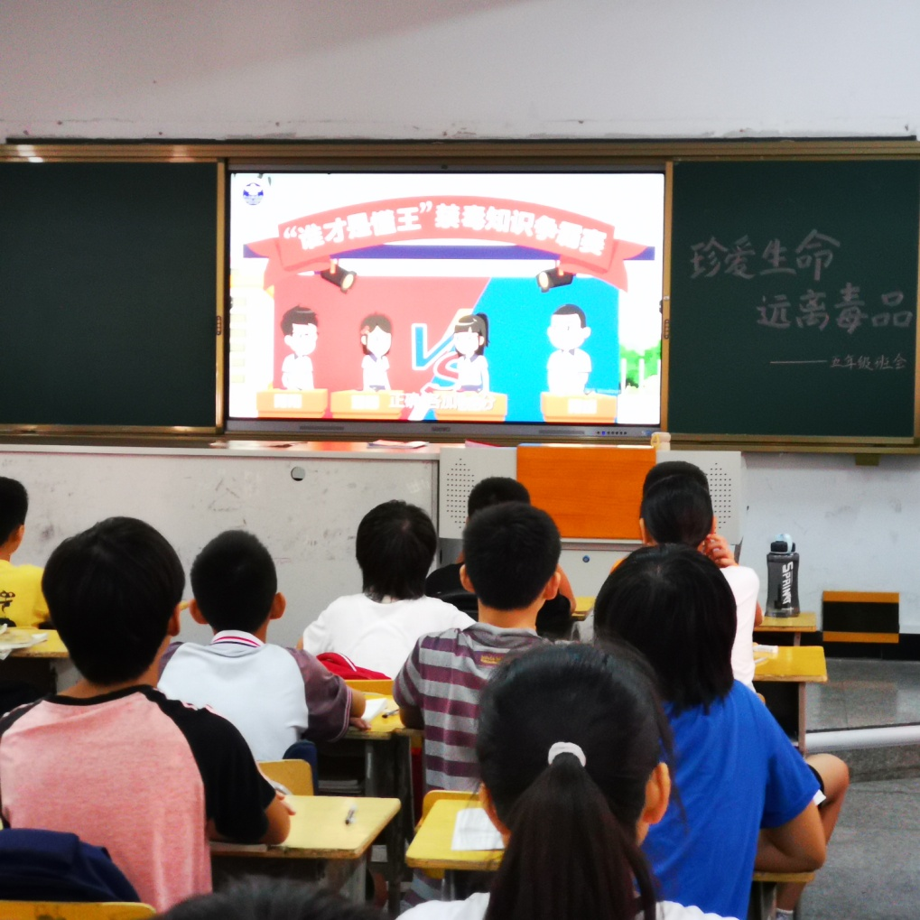<a href=http://www.tzshuifang.com/school-371/ target=_blank class=infotextkey>Ȫ���w���\�ӌW(xu��)У</a>�_չ�������������ϵ�л��