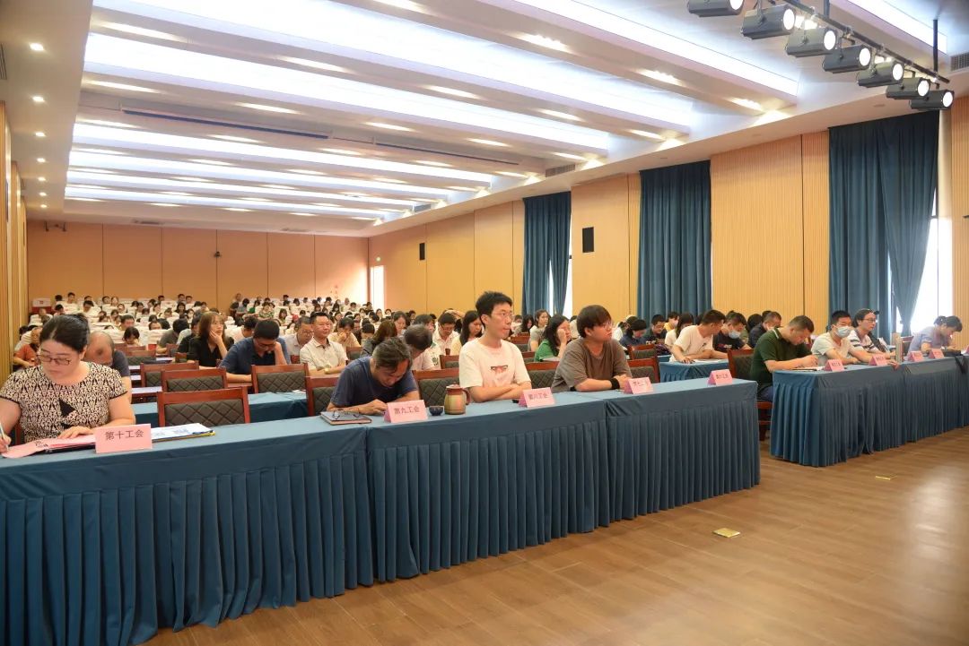 ���ص��h횊^�� �L(f��ng)����ƽ��չ�� ����<a href=http://www.tzshuifang.com/school-377/ target=_blank class=infotextkey>�������Q(m��o)�W(xu��)У</a>2021-2022�W(xu��)��ڶ��W(xu��)����ĩ�������