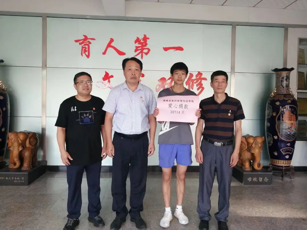 �����c(di��n)�ΐ��� �R�ۏ�(qi��ng)���������� <a href=http://www.tzshuifang.com/school-371/ target=_blank class=infotextkey>Ȫ���w���\(y��n)��(d��ng)�W(xu��)У</a>�_չ�����ٱ�ͬ�W(xu��)ĸ�H�I(xi��n)���ľ����(d��ng)
