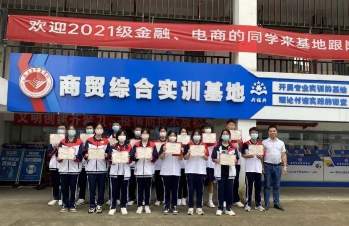 <a href=http://www.tzshuifang.com/school-369/ target=_blank class=infotextkey>����ʡ�]늌WУ</a>������ؔ��(j��ng)���Q(m��o)У��(n��i)���a(ch��n)�Ը�������������