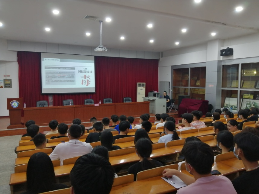 <a href=http://www.tzshuifang.com/school-371/ target=_blank class=infotextkey>Ȫ���w���\�ӌW(xu��)У</a>�_չ�������������ϵ�л��