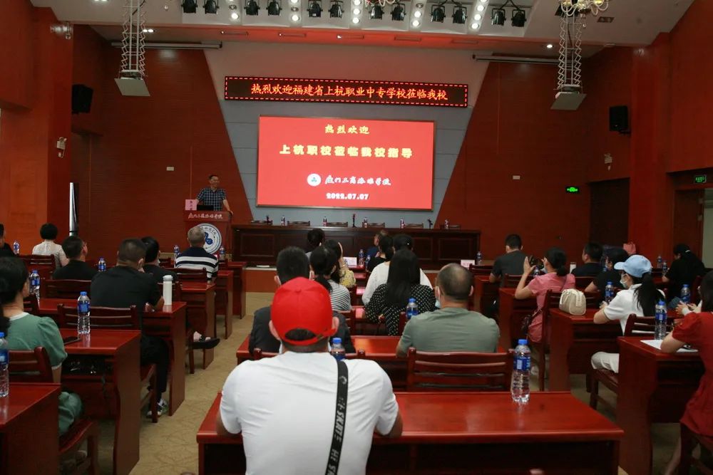 �}���υf(xi��)���V��ƪ | ���r�����ֵ܌W(xu��)У���L<a href=http://www.tzshuifang.com/school-558/ target=_blank class=infotextkey>�B�T�������ΌW(xu��)У</a>