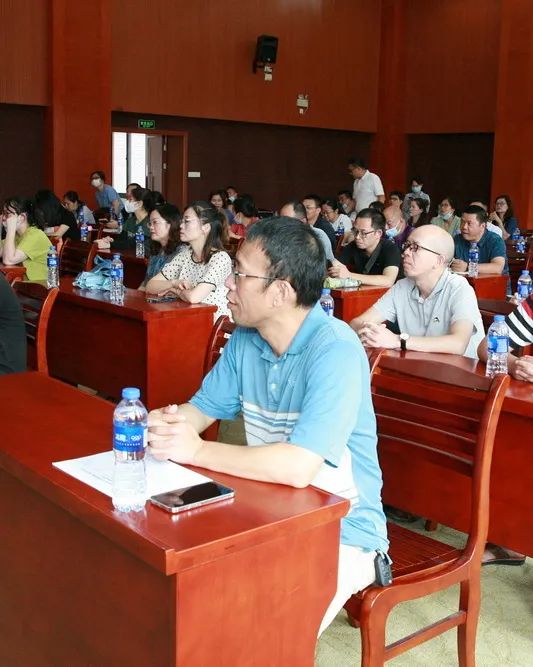 �}���υf(xi��)���V��ƪ | ���r�����ֵ܌W(xu��)У���L<a href=http://www.tzshuifang.com/school-558/ target=_blank class=infotextkey>�B�T�������ΌW(xu��)У</a>