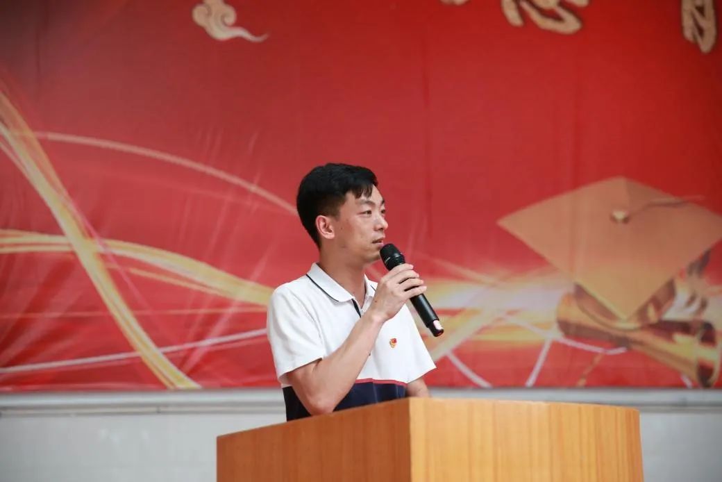 ��ʮ�˶�־ �ഺ�f�q��<a href=http://www.tzshuifang.com/school-573/ target=_blank class=infotextkey>�B�T�м����I(y��)���g(sh��)�W(xu��)У</a>2022�î��I(y��)��Y�߳��˃xʽ�A�M��Ļ