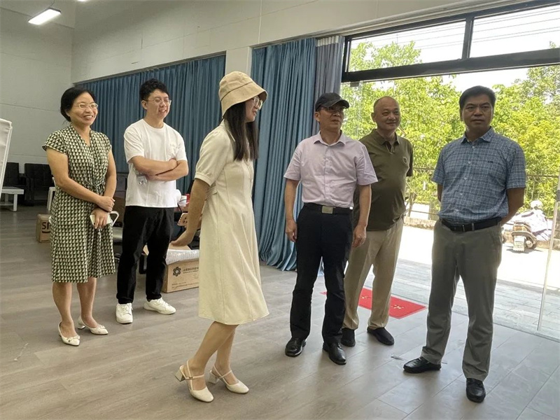 У������\�l(f��)չ���f(xi��)ͬ�����V��ƪ���������t(y��)�W(xu��)�Ƽ��I(y��)�W(xu��)Ժ���Ϻ����_(d��)�Ƽ������������޹�˾���L�{(di��o)��