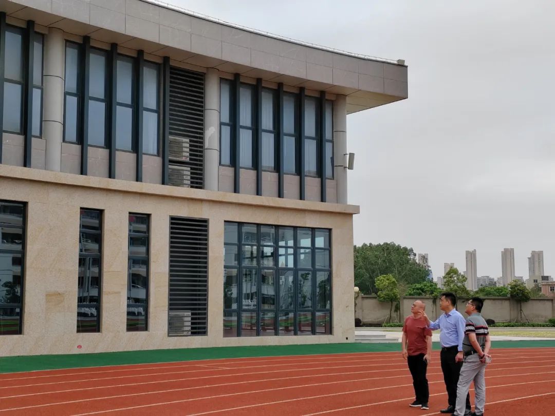 <a href=http://www.tzshuifang.com/school-385/ target=_blank class=infotextkey>�x���I(y��)�Ќ��W(xu��)У</a>һ�������[������֪���Ķ����@��