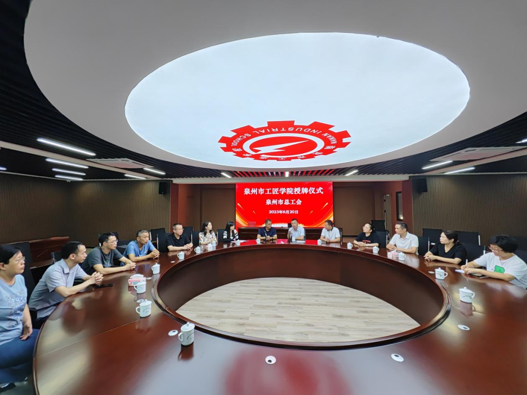 <a href=http://www.tzshuifang.com/school-417/ target=_blank class=infotextkey>�ϰ��й��I(y��)�W(xu��)У</a>�@�C��Ȫ���й����W(xu��)Ժ������
