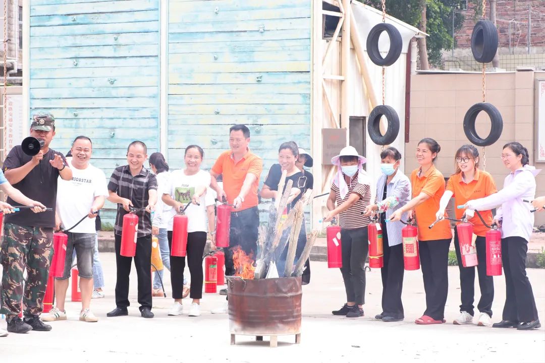 �����v��ȫ ��(g��)��(g��)��(hu��)��(y��ng)������<a href=http://www.tzshuifang.com/school-3208/ target=_blank class=infotextkey>Ȫ������������W(xu��)У</a>�_չ�����ʹ�Ì��(xi��ng)��Ӗ(x��n)
