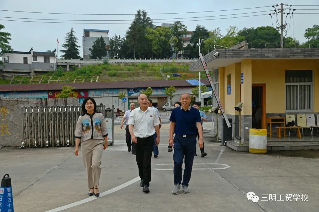 三明工貿學校|省教育廳體衛(wèi)藝處領導到三明工貿學校開展普通話測試點升級驗收工作