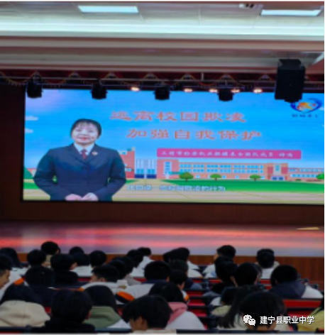 �����h�I(y��)�ЌW(xu��)/�ռ���ȫ֪�R����߱��U(xi��n)�������������h�I(y��)�ЌW(xu��)�_չ��ȫ����ϵ�л��(d��ng)�ߵ�28��(g��)ȫ����С�W(xu��)����ȫ�����ջ��(d��ng)