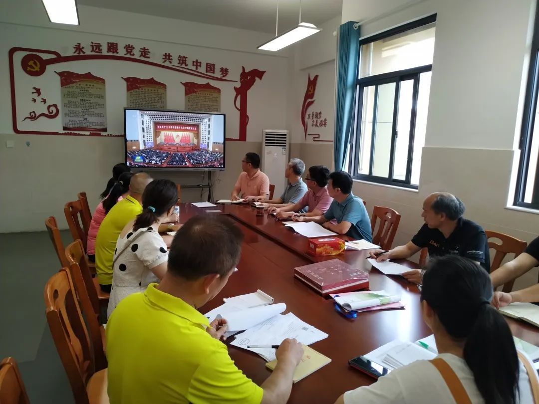 ��Ϫ�h�I(y��)�ЌW(xu��)/����ʢ���������̡����ഺ��������Ϫ�нM���h�F�T�W(xu��)��(x��)�Fʮ�Ŵ���h����