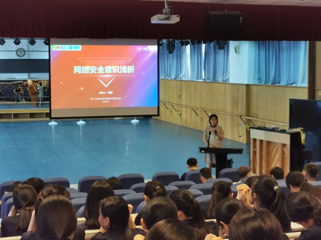 <a href=http://www.tzshuifang.com/school-559/ target=_blank class=infotextkey>�B�Tˇ�g(sh��)�W(xu��)У</a>�_չ�W(w��ng)�j(lu��)��ȫ���R(sh��)��Ӗ(x��n)�v��