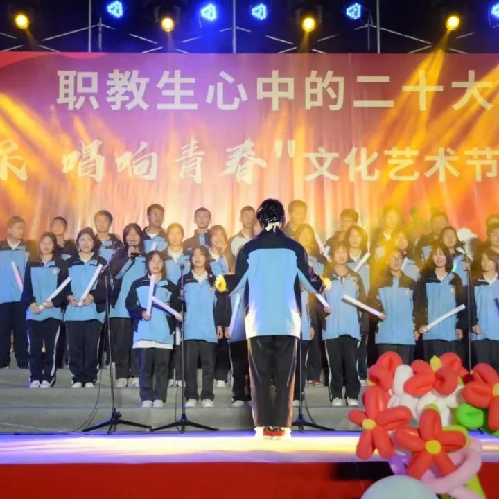 �Ϙs�I(y��)���g�WУ���������L�ɣ�����ഺ���Ϙs�I(y��)���g�WУ�ϳ���ِ