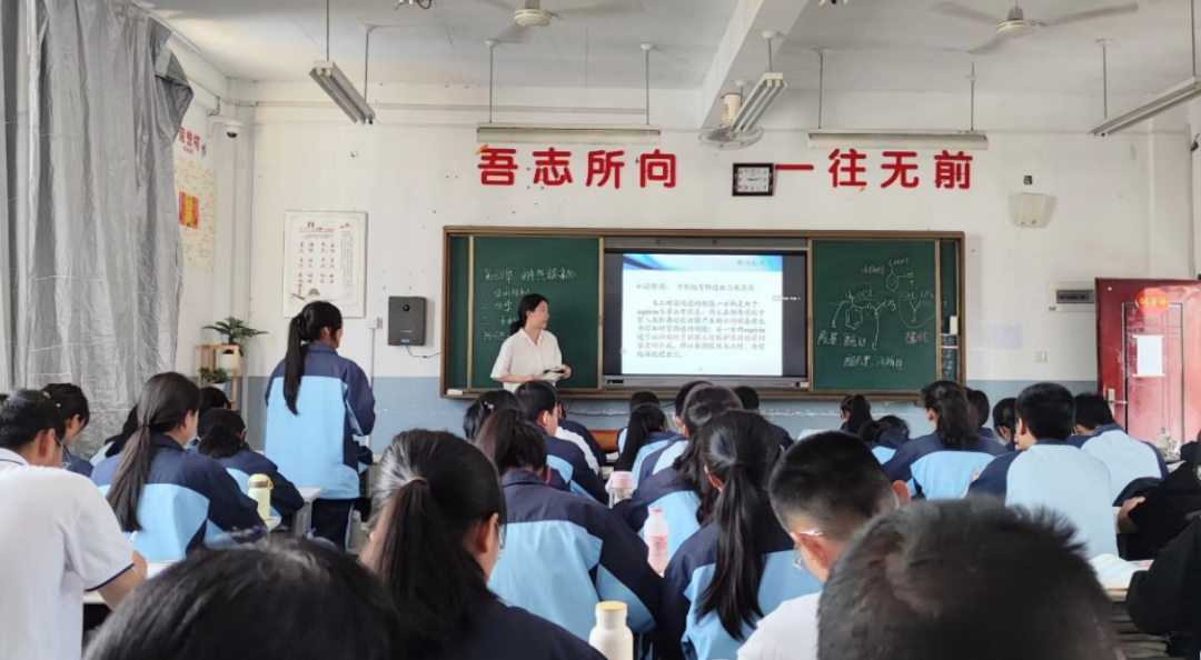 �Ϙs�I(y��)���g(sh��)�W(xu��)У���h�M(j��n)��У������У�_չ�덏�½̎�Ҋ��(x��)�ڿ��˻��