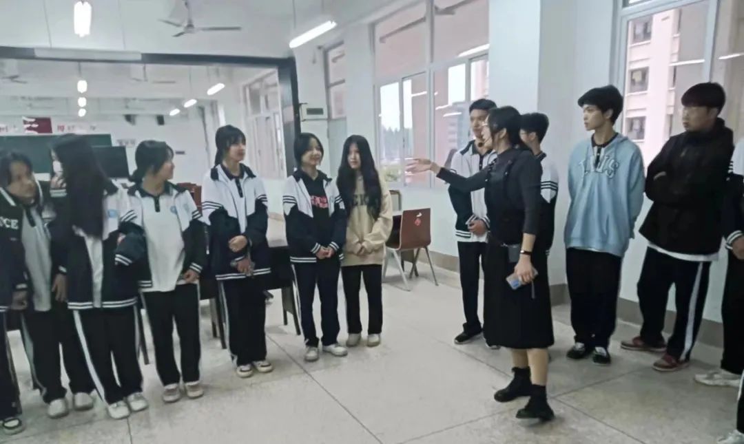 �����I(y��)���g(sh��)�W(xu��)У������ꖹ����������L | ����У���������»��֮�׌á�����ί�T��ϵ����Ӗ(x��n)