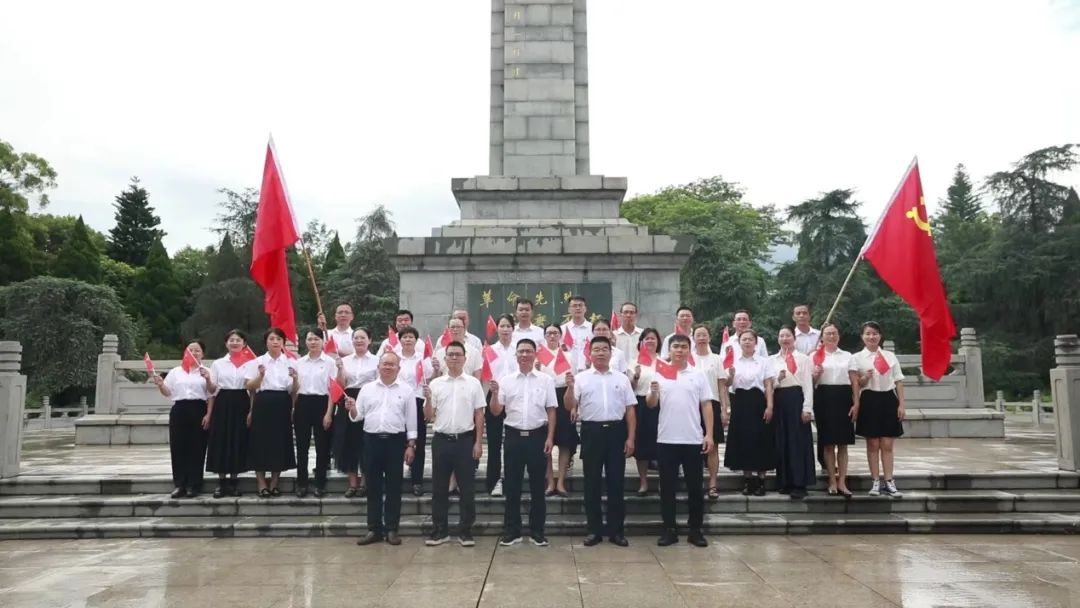 ���r�A�S�I(y��)�Ќ�(zhu��n)�W(xu��)У�����r�A�S��(zhu��n)�_(k��i)չ���t�������c��һ ����M����h����ӭ��һ���}�h�ջ��(d��ng)