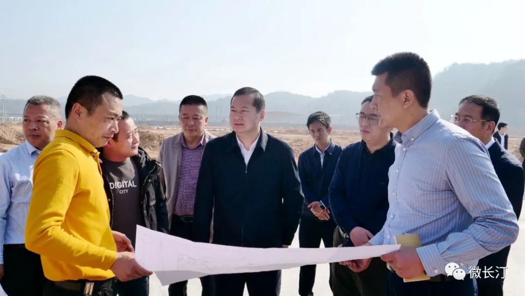 �L͡�I(y��)�Ќ��W(xu��)У���F��ƴ��ץ���I(y��) �L͡�h�I(l��ng)��(d��o)�{(di��o)�С����I(y��)�l(f��)չ�ꡱ�Ŀ���O(sh��)����