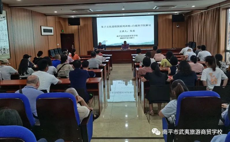 ��ƽ�������������Q(m��o)�W(xu��)У����Ժǧ�� ���}�����������½��ڞ���У������������¹����Ժ��ʾ���Ľ��x