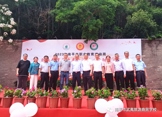 ��ƽ�������������Q(m��o)�W(xu��)У������(y��u) ���� ��Ч | ���ܣ�׌��������á�����ƽ�������������Q(m��o)�W(xu��)У������ƽ���I(y��)��������ܻ��չ
