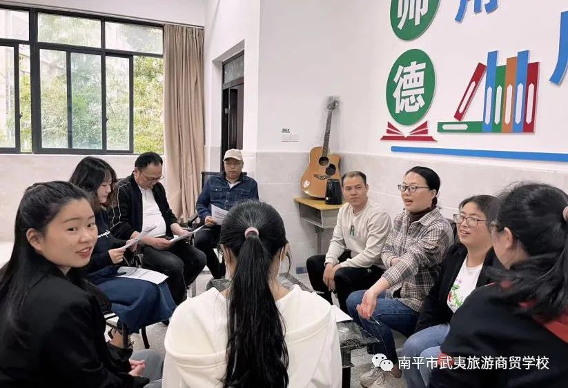 ��ƽ�������������Q(m��o)�W(xu��)У���۽��n�� ��(chu��ng)� ���(y��u)����ӛ2022-2023�W(xu��)��ڶ��W(xu��)��У��(n��i)���_�n�������(d��ng)