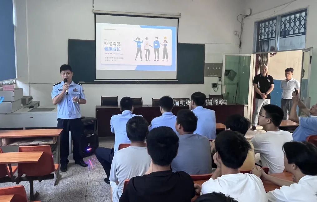 ��ƽ�����W(xu��)Ժ����ƽ�����W(xu��)Ժ�c��ƽ˾����(qi��ng)�Ƹ��x�䶾��(li��n)���_չ�������������Gɫ�o�������}���