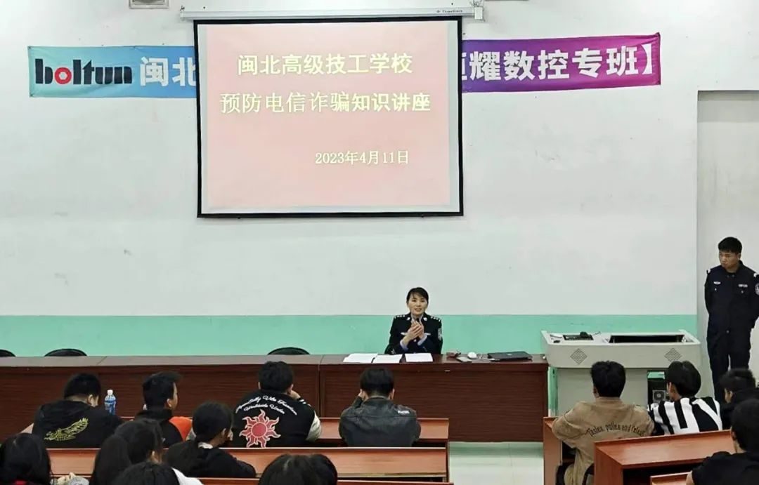 ��ƽ���}���߼�(j��)�����W(xu��)У���������� ���p����