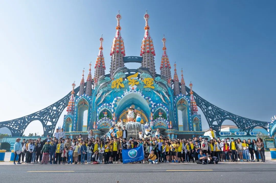 �B�T(m��n)ẏB��(gu��)�H�W(xu��)У��Spring Field Trip to Quanzhou City