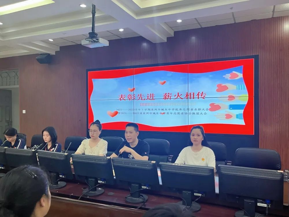 Ȫ�ݳǖ|�ЌW(xu��)���������M(j��n) н������������У����־Ը�߅f(xi��)�����ô���ߓQ�ô������e��