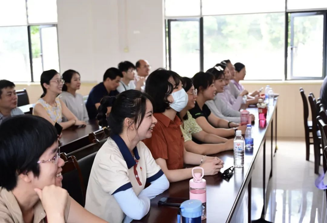 ���������ЌW(xu��)���������h������У�h��֧���_չ�cף�Ї����a(ch��n)�h����102�������}�h�ջ��
