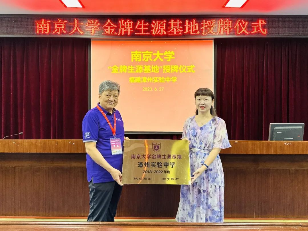 ���݌�(sh��)�(y��n)�ЌW(xu��)���p��朽� �ɾ͉��롪�����݌�(sh��)�(y��n)�ЌW(xu��)����У��������ԃ�����A�M�Y(ji��)��