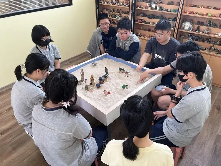 <a href=http://www.tzshuifang.com/school-562/ target=_blank class=infotextkey>�B�T��Ϣ�W(xu��)У</a>