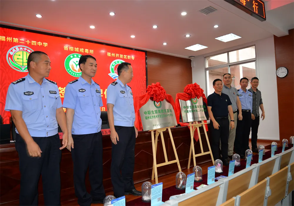 ���������� | �ų������y���o(h��)�������L(zh��ng) �ഺ����(m��ng)���������С����_(k��i)չ��У�������s�����߽������v���(d��ng)