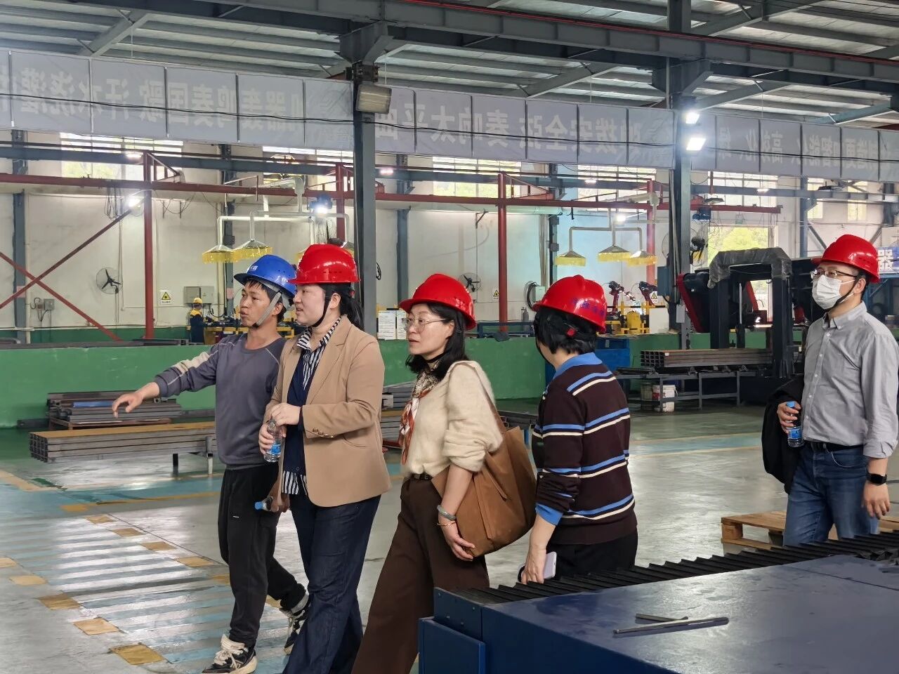�`��ȫ������(qi��ng)��������?li��n)��r��ʹ���ٰl(f��)չ����<a href=http://www.tzshuifang.com/school-357/ target=_blank class=infotextkey>�������I(y��)�W(xu��)У</a>�̄�(w��)���h֧���c�C(j��)е���I(y��)�̌W(xu��)���h֧��(li��n)���_չ���}�h�ջ��