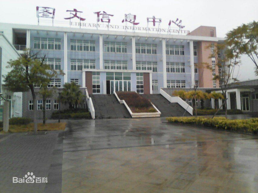<a href=http://www.tzshuifang.com/school-465/ target=_blank class=infotextkey>福清龍華職業(yè)中專(zhuān)學(xué)校</a>