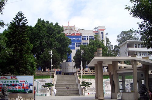 ���r�A�S�I(y��)�Ќ��W(xu��)У