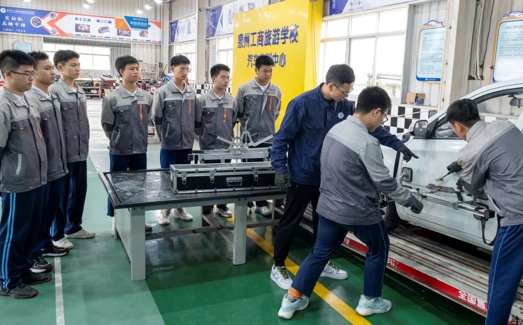 2023��<a href=http://www.tzshuifang.com/school-363/ target=_blank class=infotextkey>Ȫ�ݹ��������I(y��)�Ќ��W(xu��)У</a>������(ji��n)��